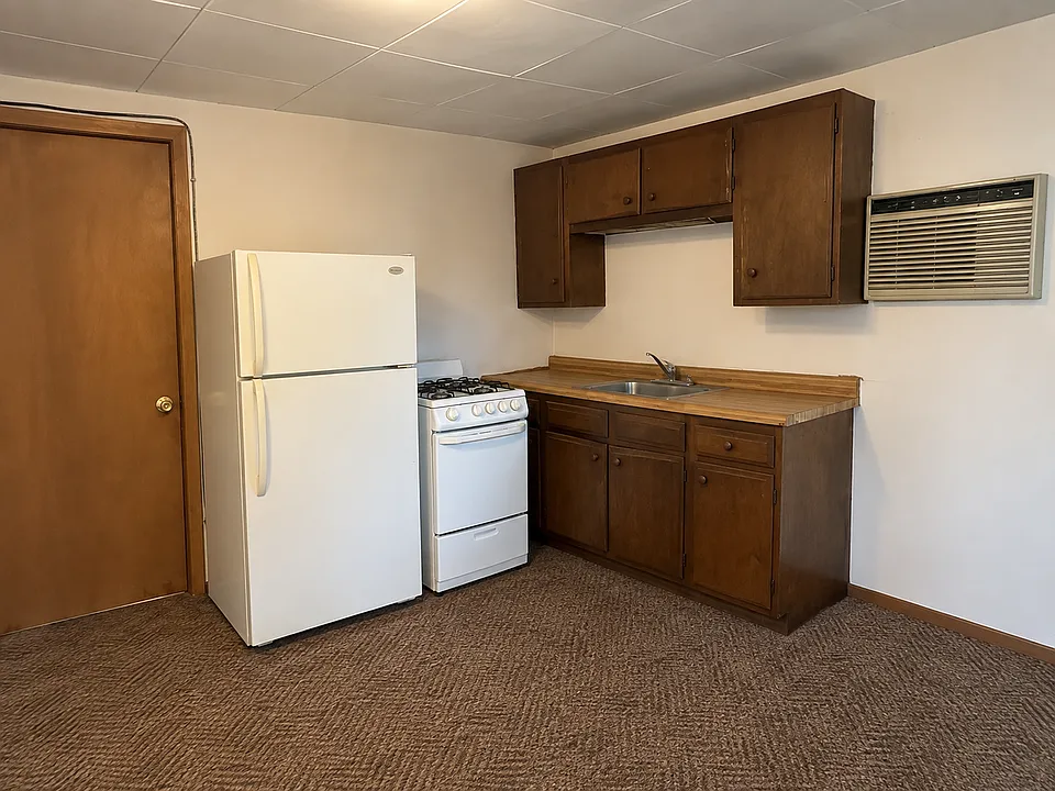 131 W Adams St #3