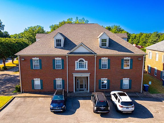 3rd image of 1175 Vickery Ln #101