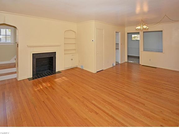 4th image of 2043 Lakeview Ave