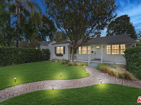 4th image of 4648 Camellia Ave