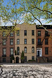 166 Pacific Street #TWNHS image 1 of 9