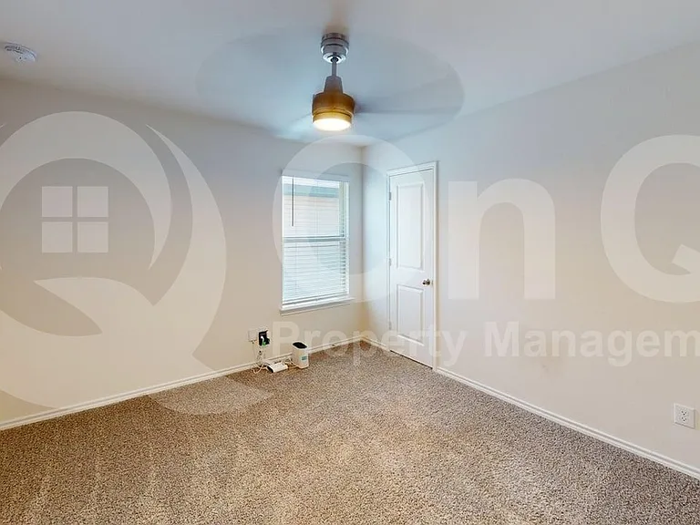 6534 Whitecap Dr — Photo 13