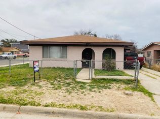 994 Concho St, Eagle Pass, TX 78852