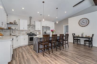 2nd image of 1295 Countryside Way Building 6