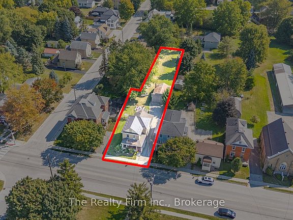 5th image of 94 Woodstock St N