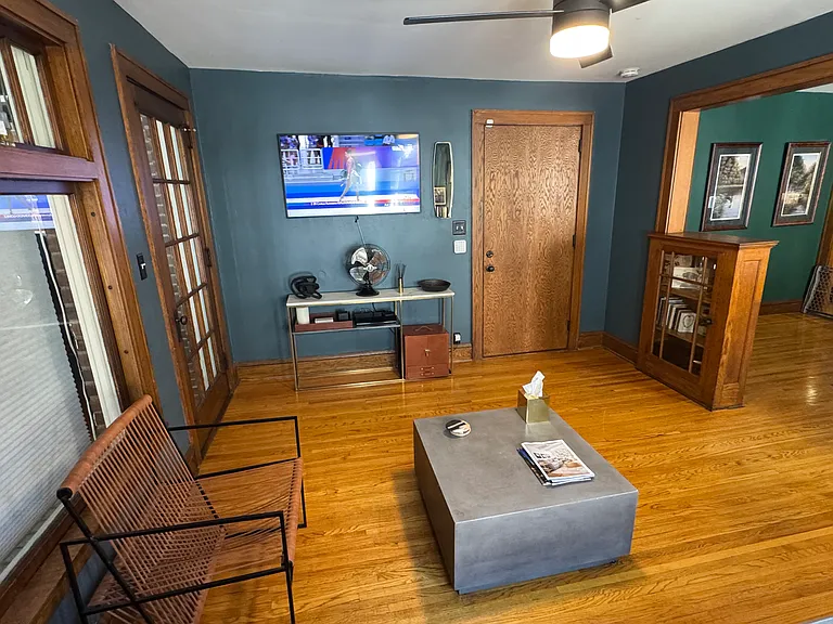 2826 Pleasant Ave #202 — Photo 9
