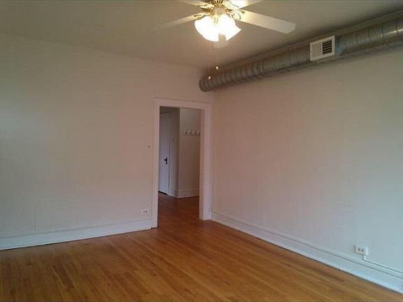 3rd image of 1742 W Touhy Ave APT 3S