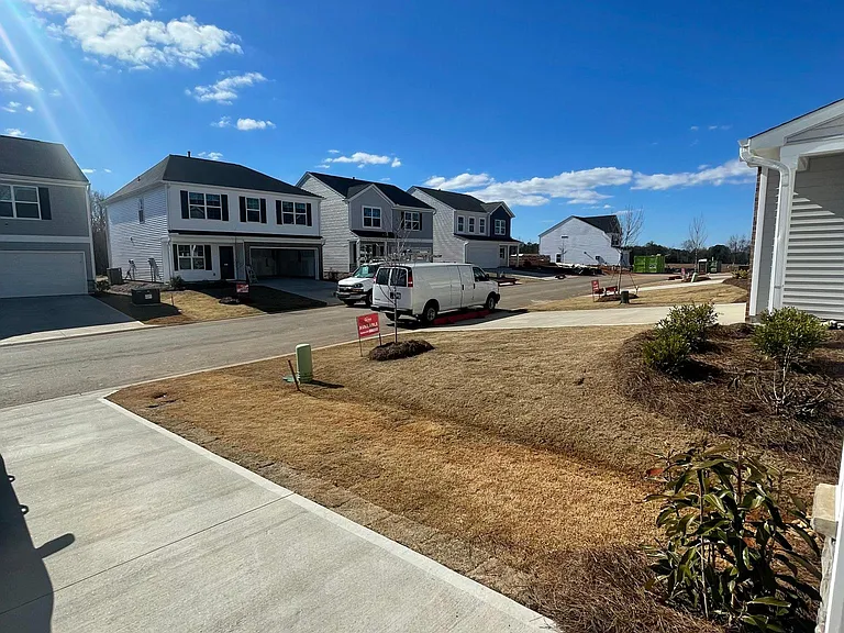 136 Braxton Dr — Photo 22