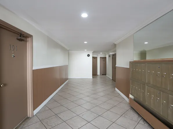 Camelia apartments, 5726 Camellia Ave #1B-1Ba-800Sqft, North Hollywood, CA 91601