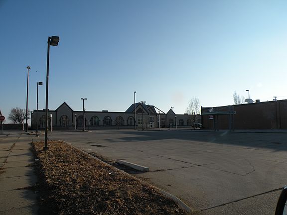 4th image of 100 West Main Avenue