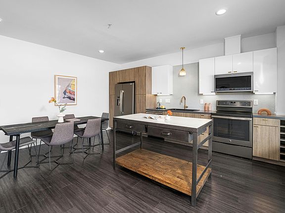 4th image of 4361 S Congress Ave Unit 303