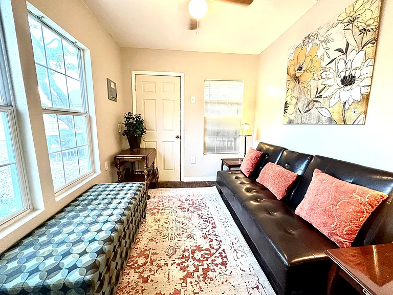 2811 Buena Vista St #2 — Photo 3