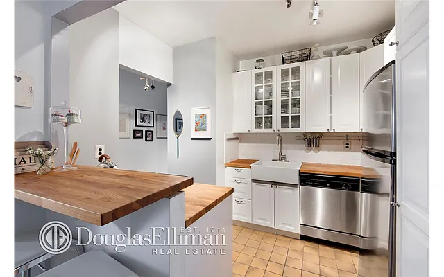 Sold by Douglas Elliman | media 9