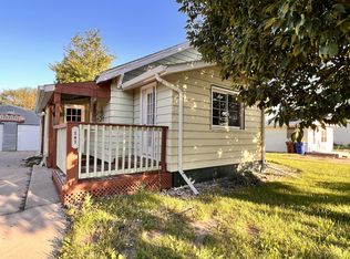141 Ordway Ave SW, Huron, SD 57350