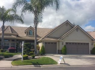 10573 N Inverary Ln, Fresno, CA