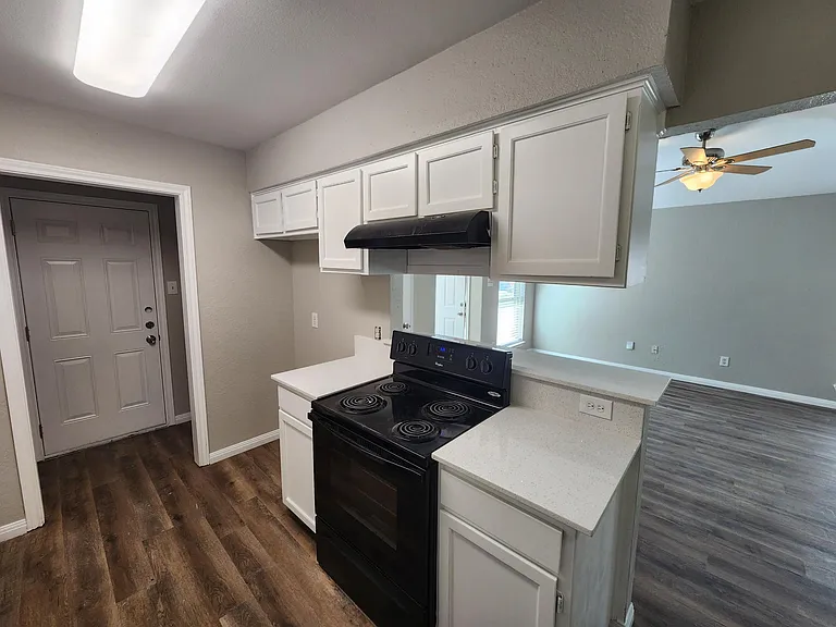 350 Spring Branch Ln — Photo 16