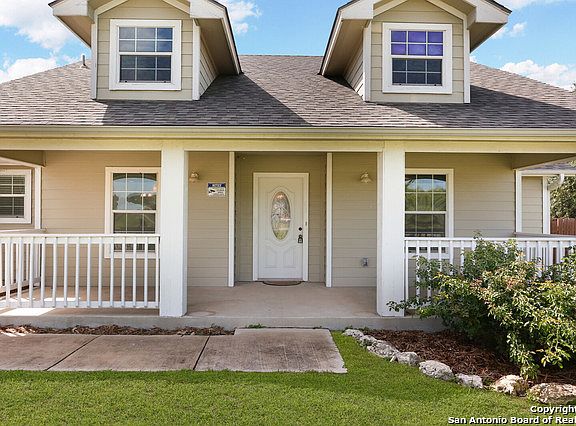 4th image of 138 SHANNON RIDGE DR