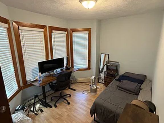 5th image of 89 Webster Ave #3F