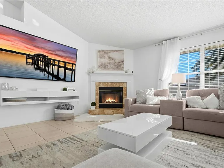 6 Reybury Ln — Photo 17