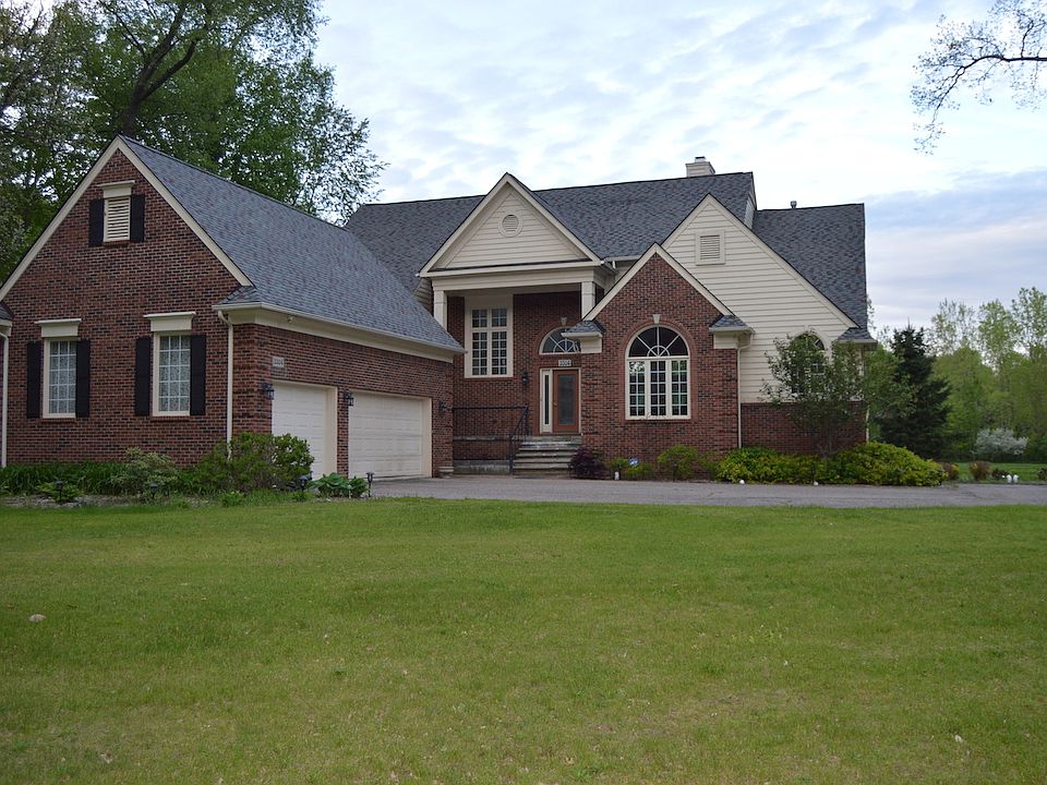 1st image of 3504 Beagle Dr
