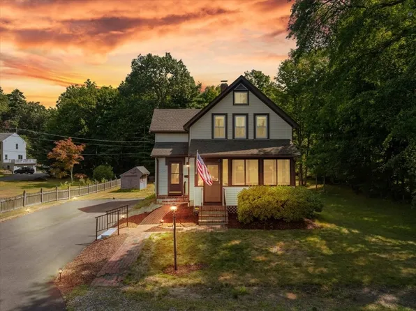 679 Plymouth St, Whitman, MA 02382