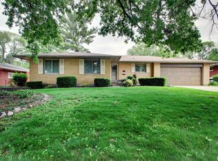 2121 E Wilmar Dr, Quincy, IL 62301