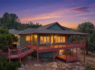 16542 Crescent Ct, Hidden Valley Lake, CA 95467