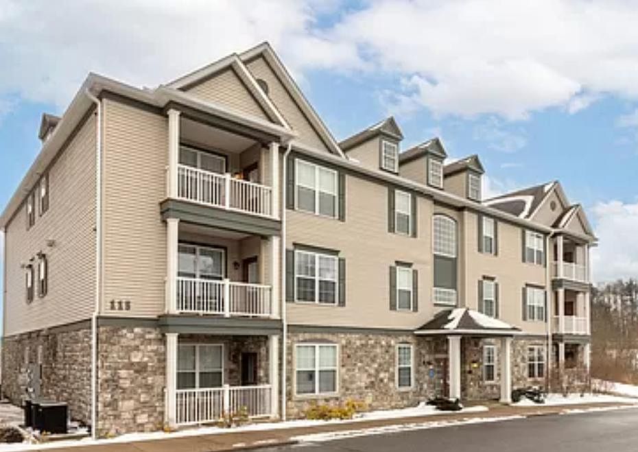 1st image of 115 Alma Mater Dr APT 102