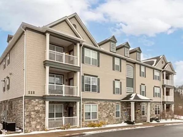 115 Alma Mater Dr APT 102, State College, PA 16803