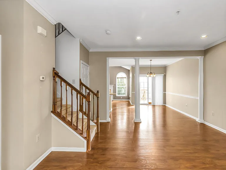 128 Madison Way — Photo 4