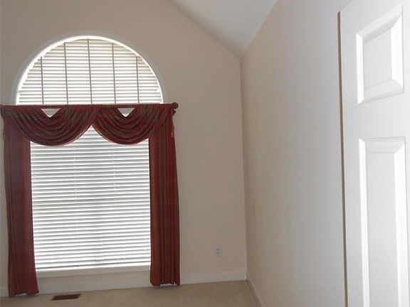 4th image of 2230 Wisteria Place Dr