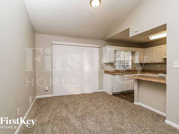 5th image of 457 Maid Marion Ln