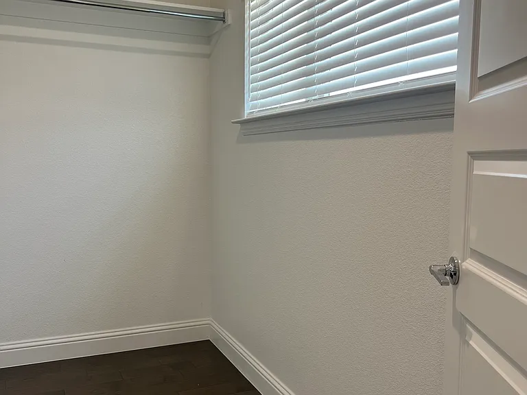 13244 Jonata St — Photo 32