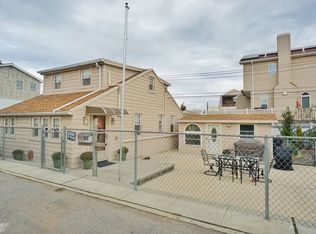 52 Frank Ct, Brooklyn, NY 11229