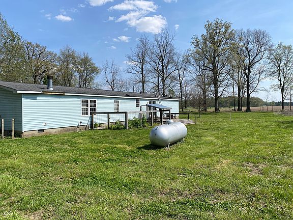 5th image of 24077 Cornell Rd