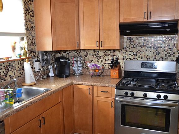 2nd image of 18 Lovell Ave
