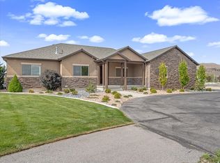 1627 E Lake View Ln, Eagle Mountain, UT 84005