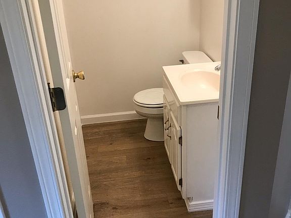 2nd image of 16005 NE 198th St