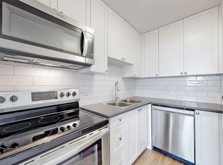 21 King St #1502, London, ON N6A5H3