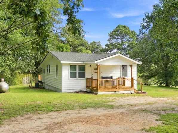 1352 Collard Valley Rd, Cedartown, GA 30125