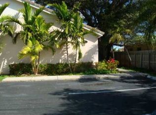 317 NE 2nd St APT 4, Hallandale, FL 33009