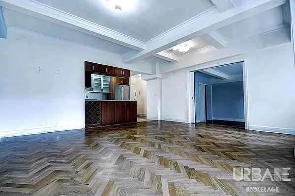 Rented by Urbane Brokerage | media 20