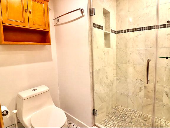 4th image of 182 Babcock St #1R
