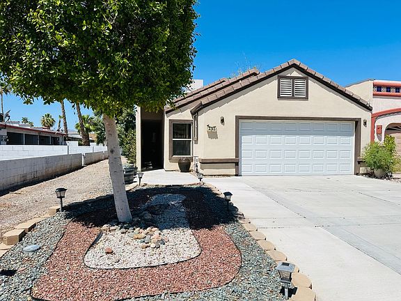 2nd image of 2743 Country Club Dr