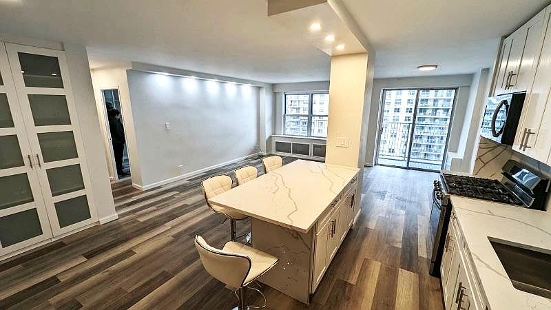 1st image of 601 Surf Ave #15
