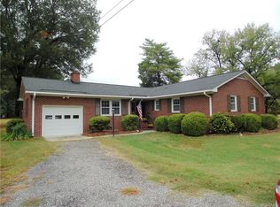 660 Thompson Ave, West Point, VA 23181