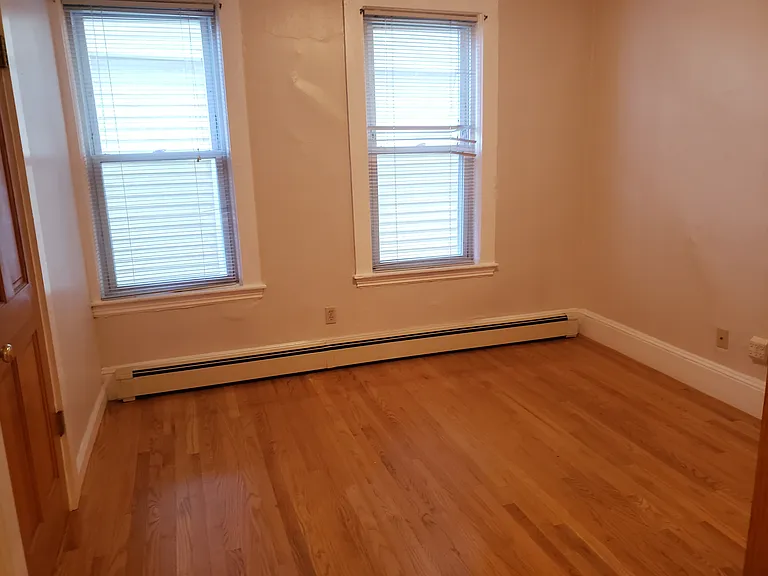 279 Pearl St #1 — Photo 7