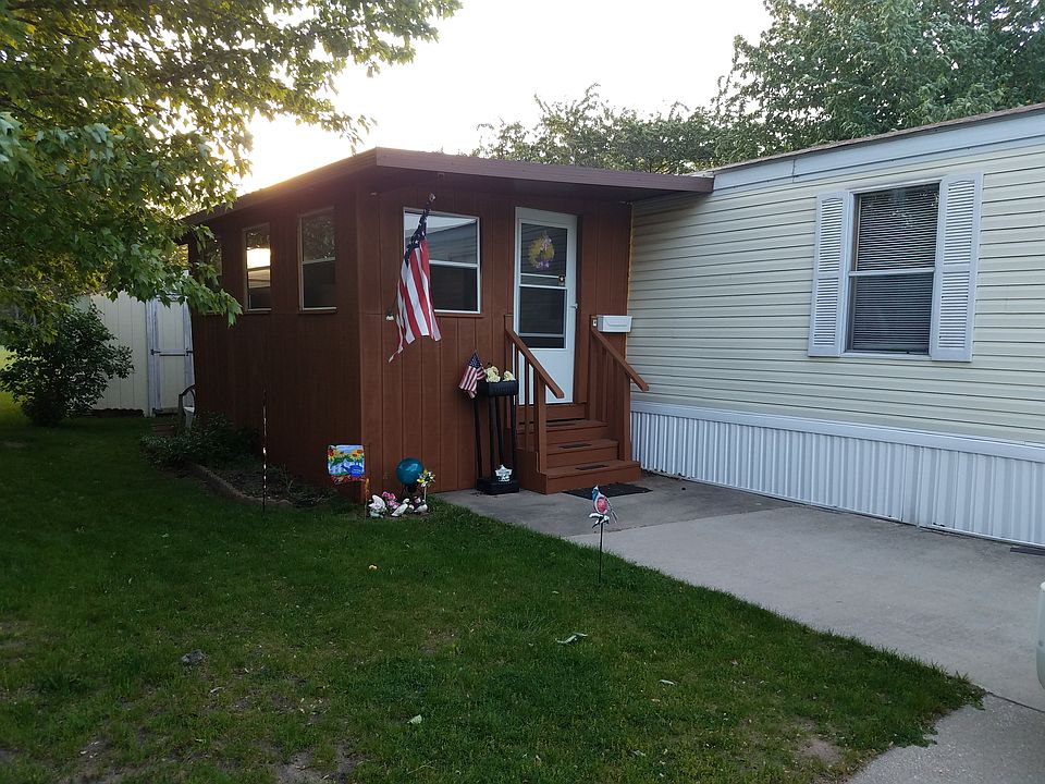 Side view 3 season rolm