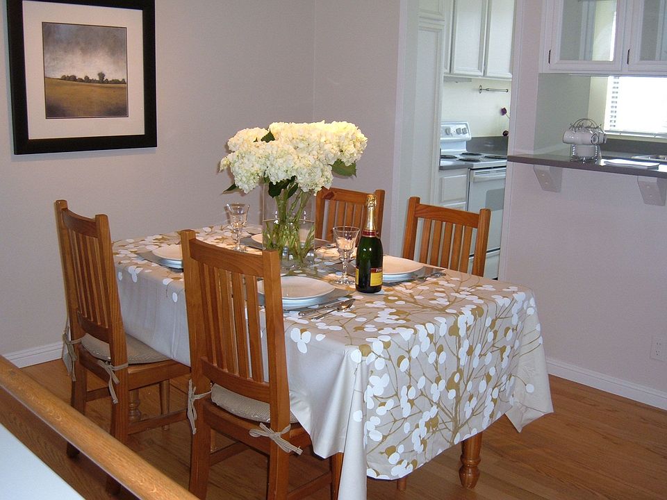 Diningroom & kitchen