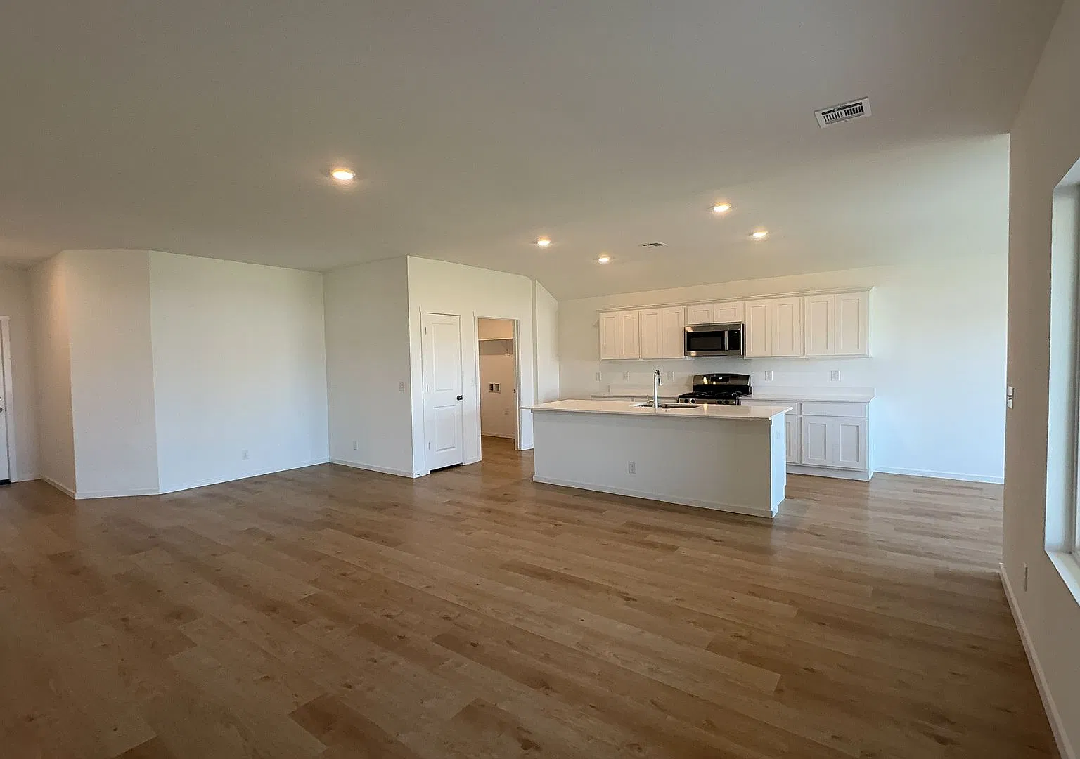 Make this new construction 3 bedroom, 2 bath home yours for the holidays! — Photo 2